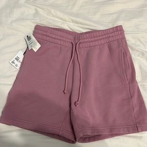 NWT aritzia TNA cozy perfect sweatshorts